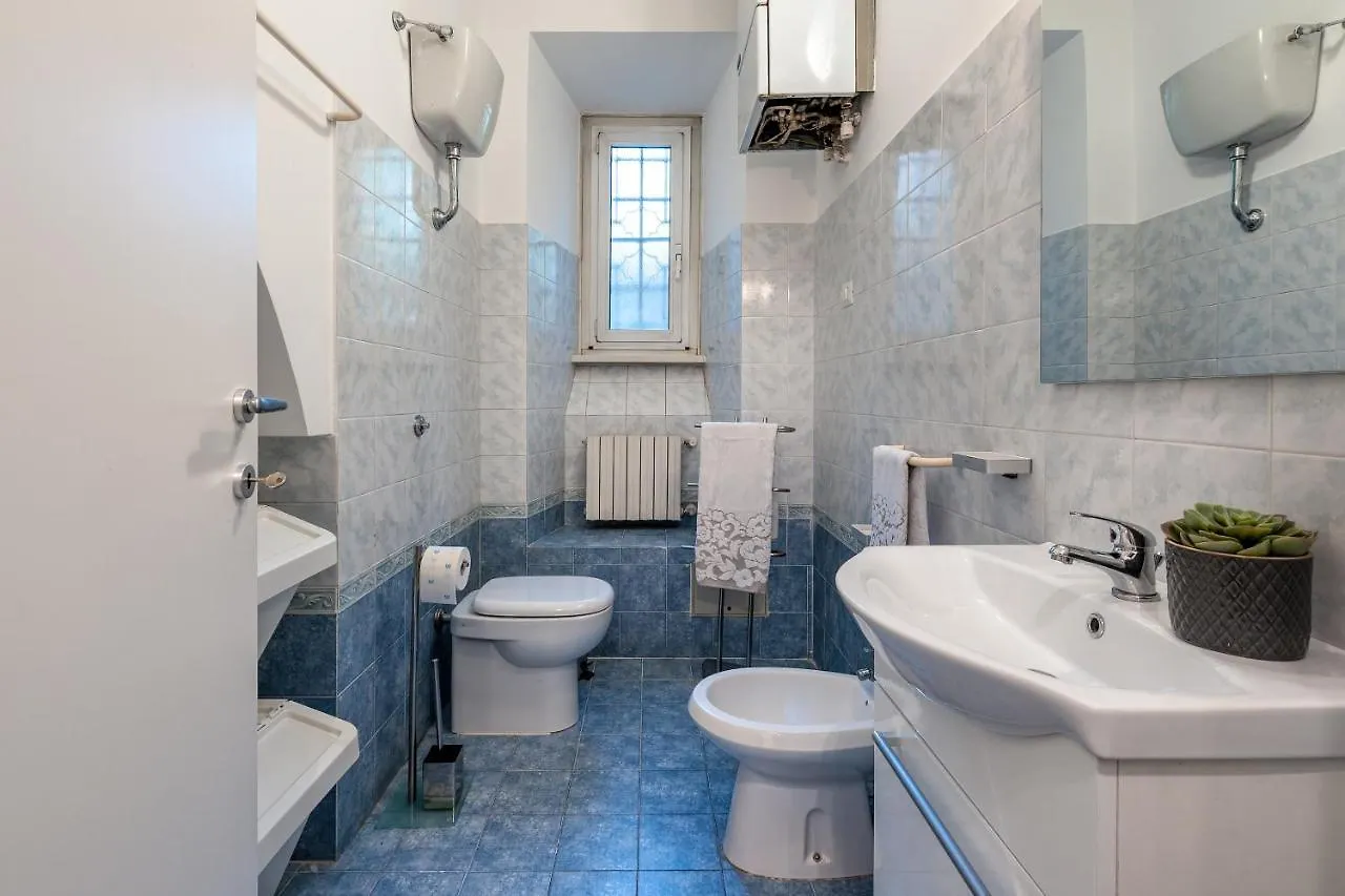 Tour De Rome Apartment 0*,